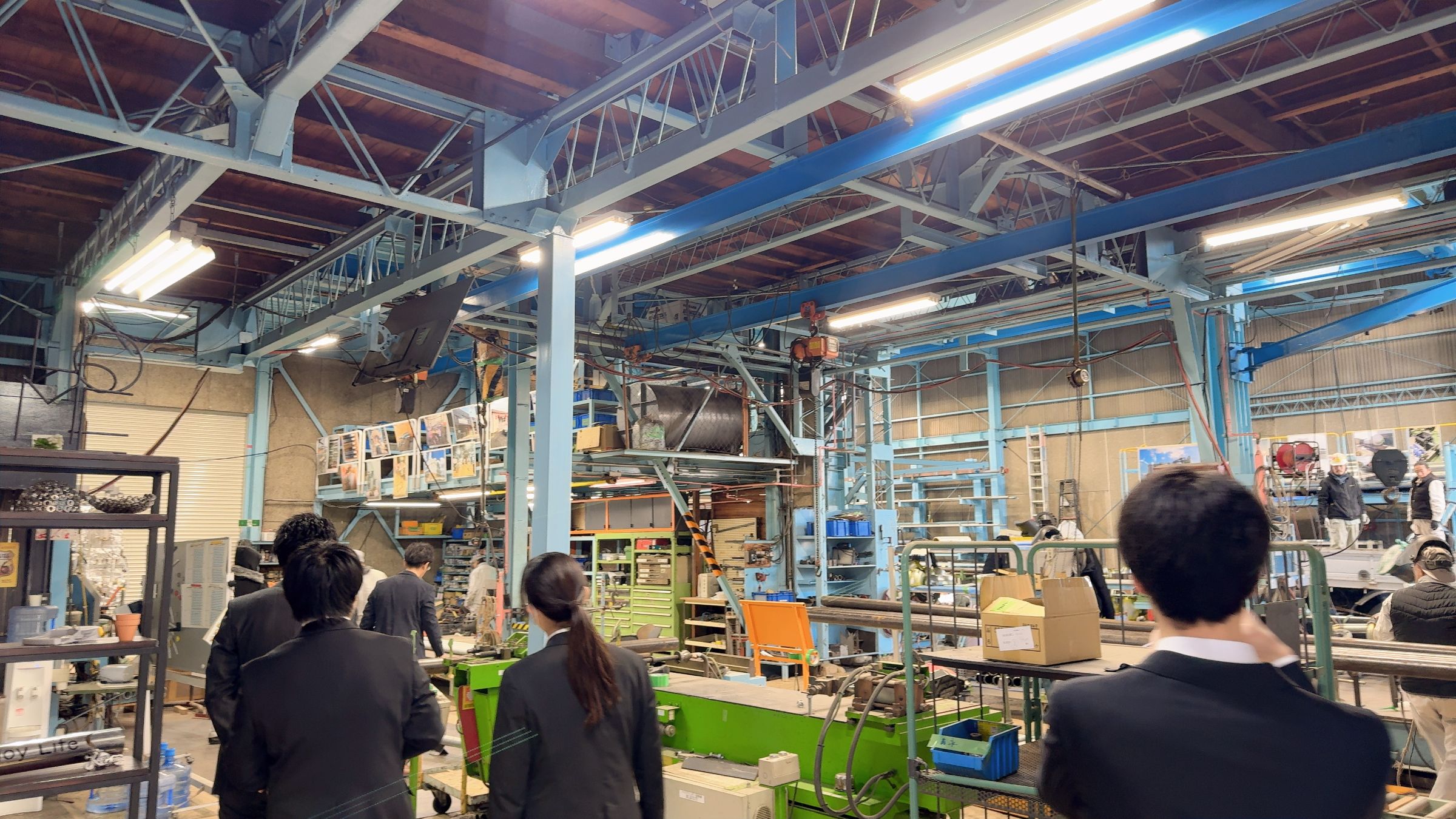 広く明るく気持ちいいのいい工場です。